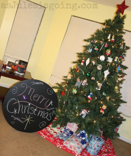 christmas morning message on the kids new chalkboard play table for their playroom